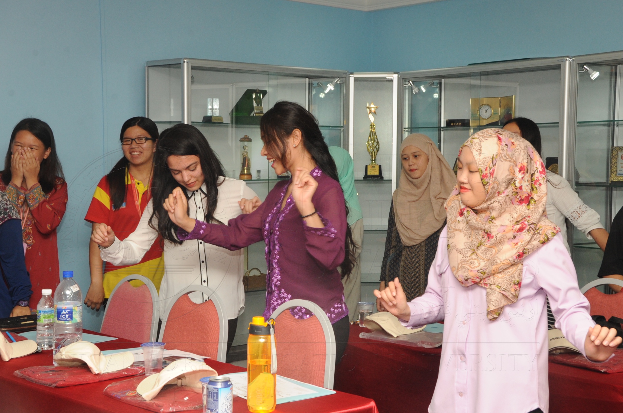 PRO16 17 antarabangsa HAS 0019